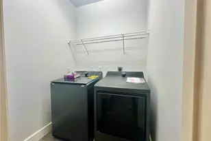 18 S Willow Point Cir, The Woodlands, TX 77382 - Photo 16