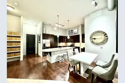 2525 McCue St Road #317, Houston, TX 77056 - Photo 2