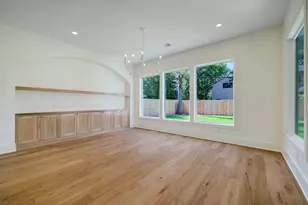 955 W 42nd St, Houston, TX 77018 - Photo 12