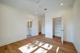 955 W 42nd St, Houston, TX 77018 - Photo 18