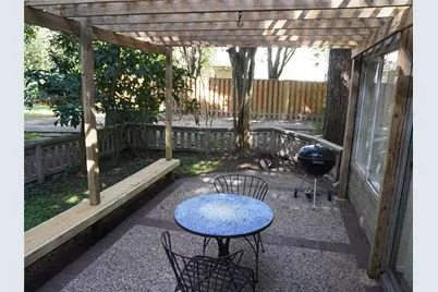 31 N Lakeridge Circle, The Woodlands, TX 77381 - Photo 20