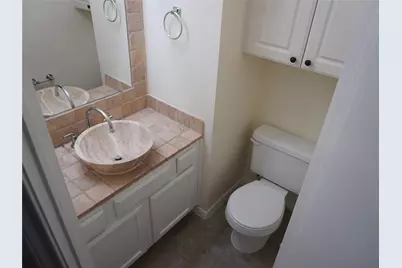 31 N Lakeridge Circle, The Woodlands, TX 77381 - Photo 28