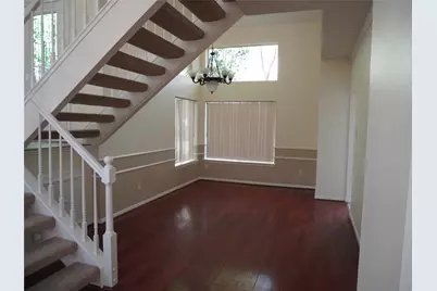31 N Lakeridge Circle, The Woodlands, TX 77381 - Photo 6