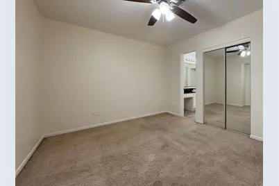 31 N Lakeridge Circle, The Woodlands, TX 77381 - Photo 14
