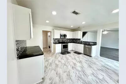 8435 Resada Park Lane, Richmond, TX 77407 - Photo 10