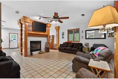 440 Dickens N, Livingston, TX 77351 - Photo 6