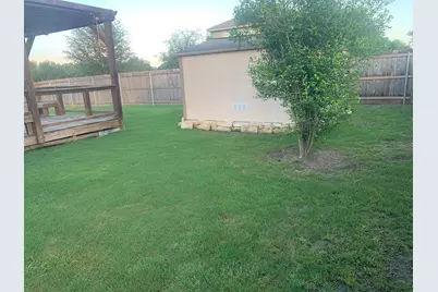 5611 Briar Knoll, New Braunfels, TX 78132 - Photo 10