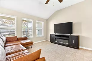 5611 Briar Knoll, New Braunfels, TX 78132 - Photo 18