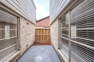 2446 Long Reach Dr, Sugar Land, TX 77478 - Photo 28