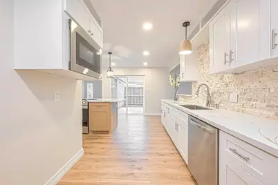 2446 Long Reach Drive, Sugar Land, TX 77478 - Photo 6