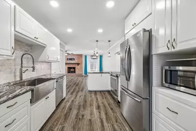 1635 W Sam Houston Parkway S, Houston, TX 77042 - Photo 8