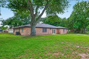 9219 Kostelnik St, Needville, TX 77461 - Photo 14