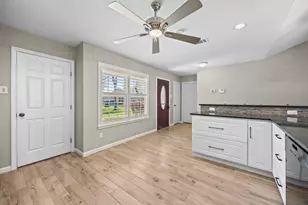 2419 Pebbledowne Cir, Sugar Land, TX 77478 - Photo 6