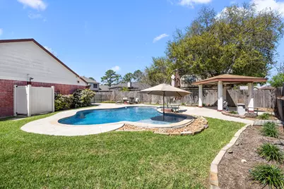 2419 Pebbledowne Circle, Sugar Land, TX 77478 - Photo 24