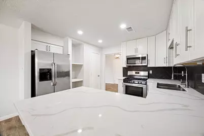 308 Brandywyne Drive, Friendswood, TX 77546 - Photo 12