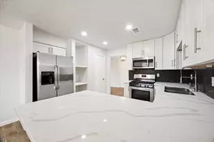 308 Brandywyne Dr, Friendswood, TX 77546 - Photo 12