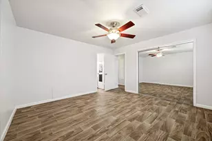 308 Brandywyne Dr, Friendswood, TX 77546 - Photo 16