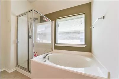 22868 Lantern Hills Drive, Kingwood, TX 77339 - Photo 30