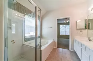 22868 Lantern Hills Dr, Kingwood, TX 77339 - Photo 36