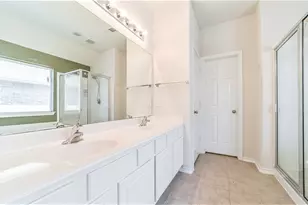 22868 Lantern Hills Dr, Kingwood, TX 77339 - Photo 32