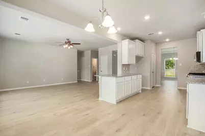2239 Lakewood Drive, West Columbia, TX 77486 - Photo 10