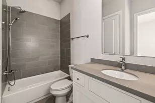 8711 Oak Kolbe Ln, Houston, TX 77080 - Photo 42
