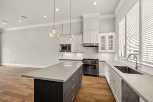 8711 Oak Kolbe Ln, Houston, TX 77080 - Photo 12