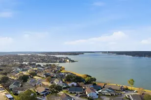 135 April Point Dr S, Conroe, TX 77356 - Photo 42