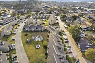 135 April Point Dr S, Conroe, TX 77356 - Photo 10