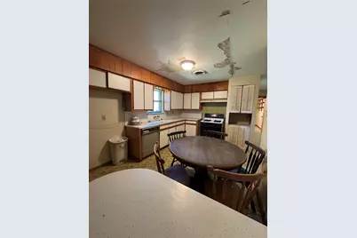 416 Mertie, Palacios, TX 77465 - Photo 6
