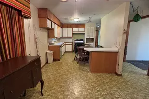 416 Mertie, Palacios, TX 77465 - Photo 4