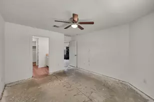 11130 N Lake Mist Ln, Willis, TX 77318 - Photo 12