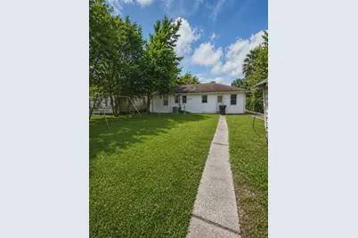 4302 Edison Street, Houston, TX 77009 - Photo 2