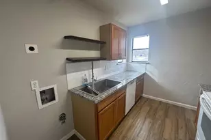 8323 Wilcrest Dr, Houston, TX 77072 - Photo 4