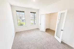 1045 S Oakhurst Dr, Dayton, TX 77535 - Photo 2