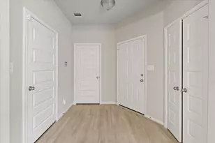 5308 CJ Walker Ln, Houston, TX 77048 - Photo 2