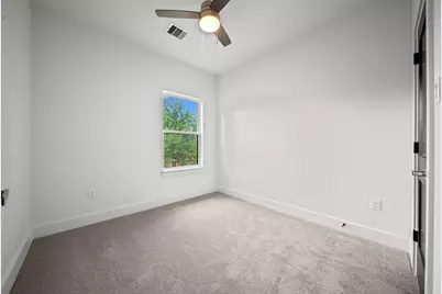 4930 Chennault Road #A, Houston, TX 77033 - Photo 14