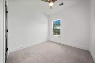 4930 Chennault Rd, Houston, TX 77033 - Photo 12