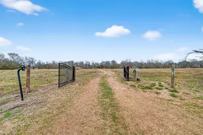 8525 Spell Road, Needville, TX 77461 - Photo 30
