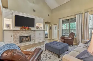 23 Douvaine Ct, The Woodlands, TX 77382 - Photo 18