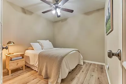 23 Douvaine Court, The Woodlands, TX 77382 - Photo 28