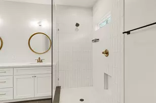 1405 E 33rd St, Houston, TX 77022 - Photo 20