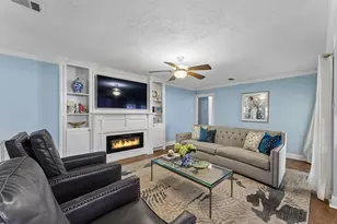 1910 Forest Hill Blvd, Houston, TX 77023 - Photo 8
