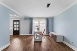 1910 Forest Hill Blvd, Houston, TX 77023 - Photo 22