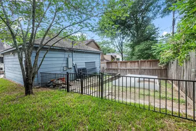 112 Broken Bough Lane, Conroe, TX 77304 - Photo 44