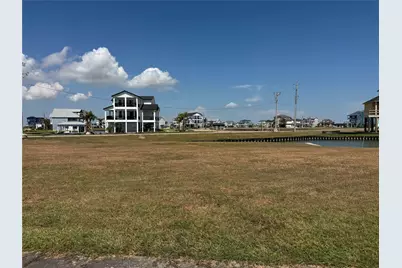 3 Summerland, Hitchcock, TX 77563 - Photo 1