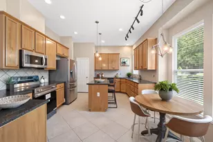 10130 Lakeside Gables Dr, Houston, TX 77065 - Photo 8