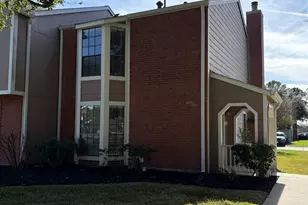 17281 Saturn Ln, Houston, TX 77058 - Photo 1