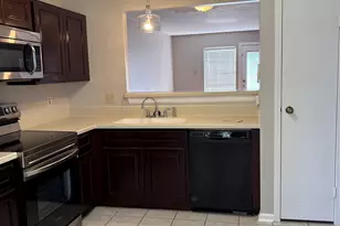 17281 Saturn Ln, Houston, TX 77058 - Photo 8