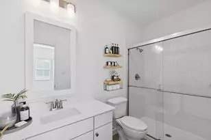 12119 Upper Mdws Ave, Mont Belvieu, TX 77535 - Photo 8